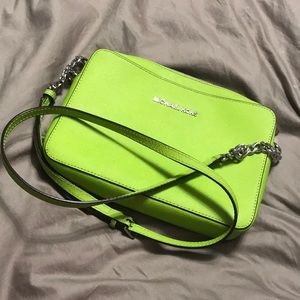 Michael Kors jet setter crossbody bag